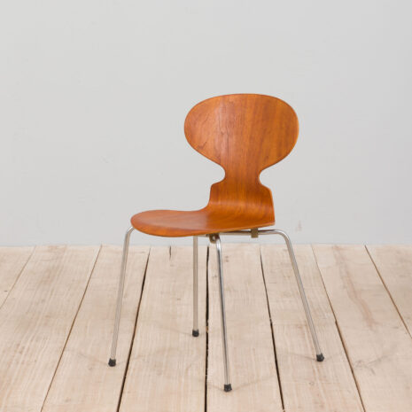 Jacobsen ant chair in teak   scaled