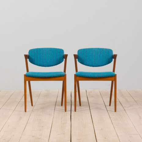 21229 Pair of 42 Kai Kristiansen teak chairs in original blue bouclé upholstery-4 Pair of Kai Kristiansen teak chairs in original blue boucle upholstery scaled