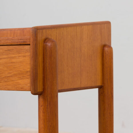 21240 Pair of Borge Mogensen teak nightstands with a shelf and drawer-10 Pair of Borge Mogensen teak nightstands with a shelf and drawer scaled