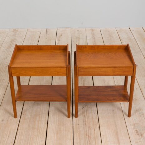 21240 Pair of Borge Mogensen teak nightstands with a shelf and drawer-13 Pair of Borge Mogensen teak nightstands with a shelf and drawer scaled