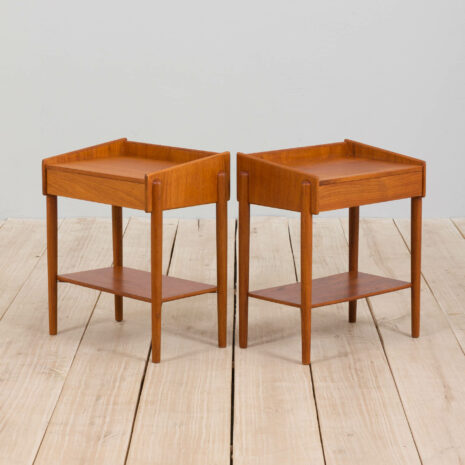 21240 Pair of Borge Mogensen teak nightstands with a shelf and drawer-3 Pair of Borge Mogensen teak nightstands with a shelf and drawer scaled