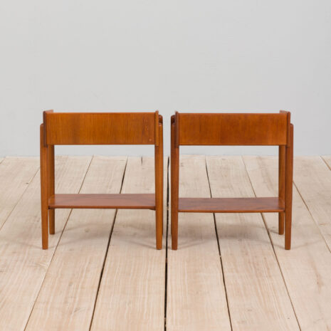 21240 Pair of Borge Mogensen teak nightstands with a shelf and drawer-6 Pair of Borge Mogensen teak nightstands with a shelf and drawer scaled