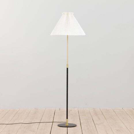 21250 Black Le Klint floor lamp with brass details, Denmark-3 Black Le Klint floor lamp with brass details Denmark scaled