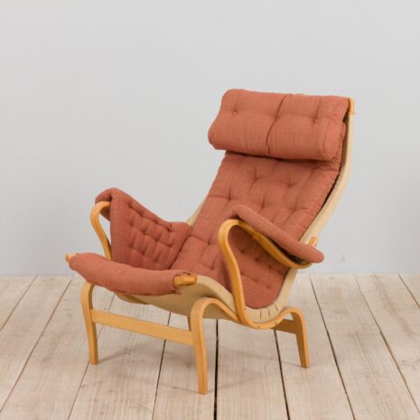 Pernilla lounge chair in new cotton upholstery Bruno Mathsson  scaled