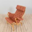 Pernilla lounge chair in new cotton upholstery Bruno Mathsson scaled
