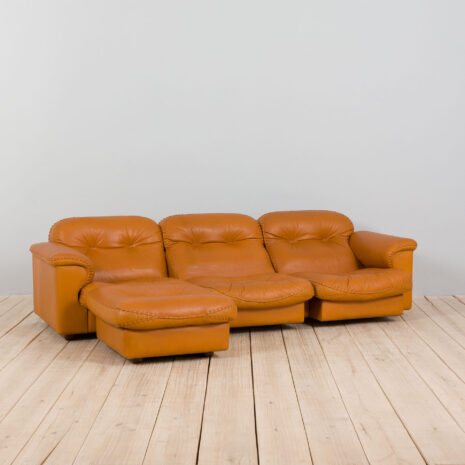 21256 De Sede ds101 rozkładana sofa z otomaną-5 De Sede ds reclining sofa with ottoman scaled