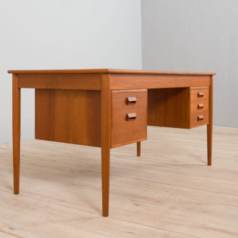 21258 mogensen biurko z drewna tekowego-11 mogensen teak desk scaled
