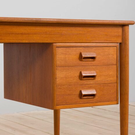 21258 biurko z drewna tekowego mogensen 15 mogensen teak desk scaled