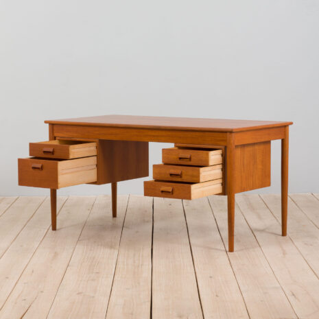 21258 mogensen biurko z drewna tekowego-5 mogensen teak desk scaled