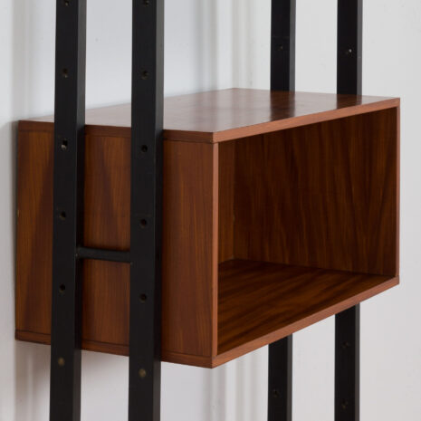 21265 Système d'étagères à l'italienne en teck à une travée, autoportant, unité murale-9 Italian free standing one bay teak shelving system wall unit scaled