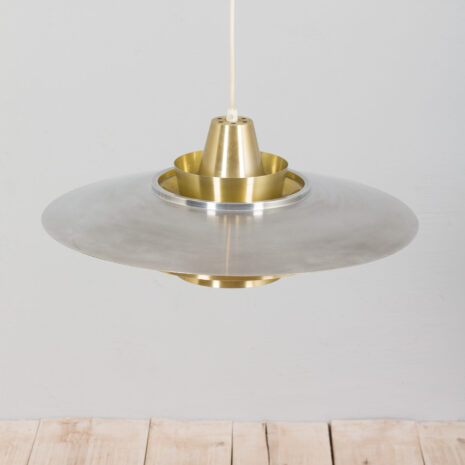 21266 Vintage duńska lampa wisząca z mosiądzu i aluminium 1960s-2 Vintage duńska lampa wisząca z mosiądzu i aluminium w skali s