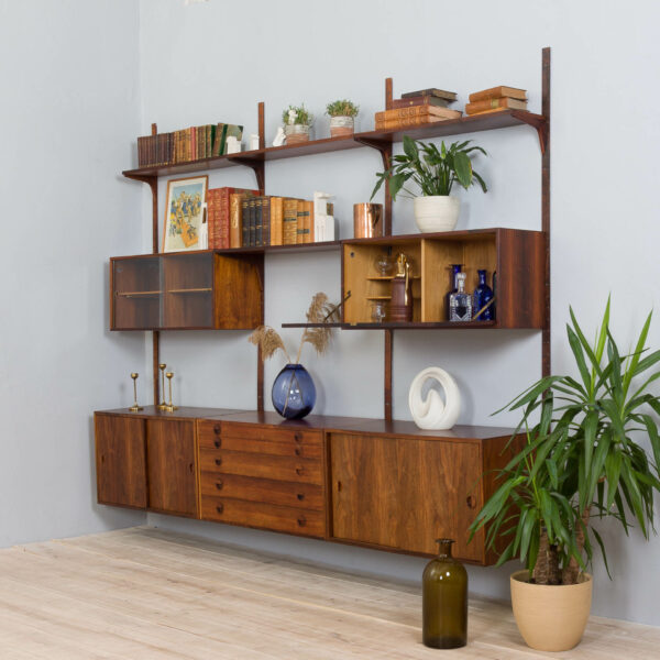 Hansen Guldborg rosewood wall unit  scaled