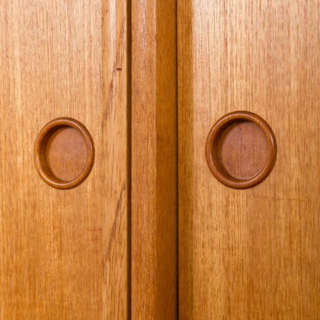 21270 Two free standing Scandinavian teak bookcase cabinets, Norway, 1960s-15 Two free standing Scandinavian teak bookcase cabinets Norway s scaled