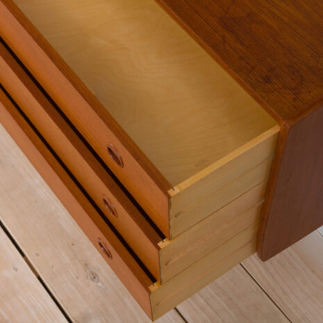 21275 Unité murale ergo 3 baies en teck avec 8 étagères, 3 armoires et -18 bay ergo wall unit in teak with shelves cabinets and scaled