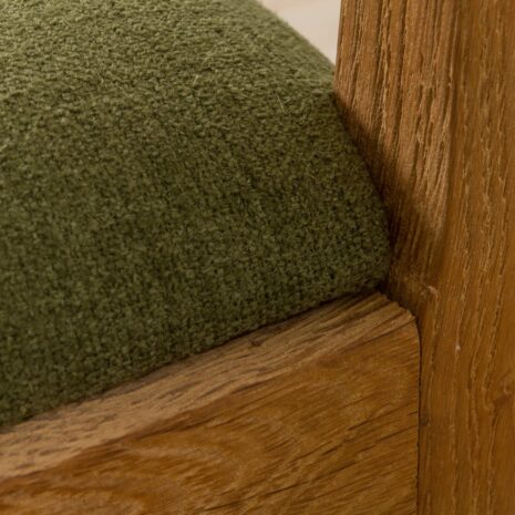 21279 Set of 6 Fritz Hansen Danish mid century dining chairs in sanded oak with new green wool upholstery, Denmark, 1960s-15 Zestaw duńskich krzeseł do jadalni Fritz Hansen z połowy wieku, wykonanych z szlifowanego dębu, z nową zieloną tapicerką wełnianą. Dania, skala