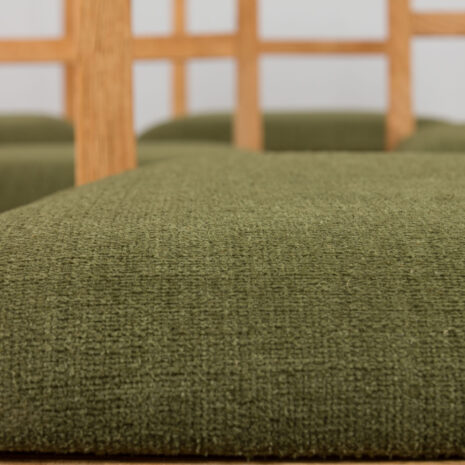 21279 Set of 6 Fritz Hansen Danish mid century dining chairs in sanded oak with new green wool upholstery, Denmark, 1960s-3 Zestaw duńskich krzeseł do jadalni Fritz Hansen z połowy wieku, wykonanych z szlifowanego dębu, z nową zieloną tapicerką wełnianą. Dania, skala
