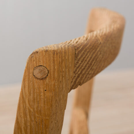 21279 Set of 6 Fritz Hansen Danish mid century dining chairs in sanded oak with new green wool upholstery, Denmark, 1960s-5 Zestaw duńskich krzeseł do jadalni Fritz Hansen z połowy wieku, wykonanych z szlifowanego dębu, z nową zieloną tapicerką wełnianą. Dania, skala