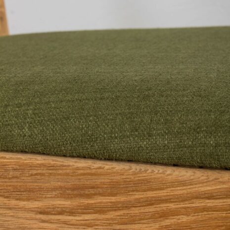 21279 Set of 6 Fritz Hansen Danish mid century dining chairs in sanded oak with new green wool upholstery, Denmark, 1960s-6 Zestaw duńskich krzeseł do jadalni Fritz Hansen z połowy wieku, wykonanych z szlifowanego dębu, z nową zieloną tapicerką wełnianą. Dania, skala