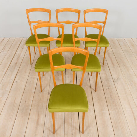 21280 Set of 6 Italian mid century dining chairs in new green velvet, 1960s-1 Zestaw włoskich krzeseł do jadalni z połowy wieku, pokrytych nowym zielonym aksamitem w skali s.