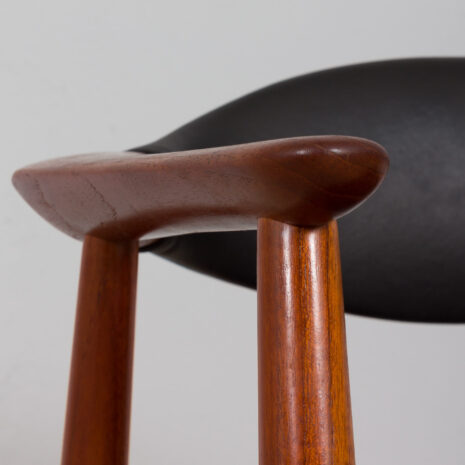 21074 Vintage Erik Kirkegaard Glostrup solid teak chair in new black leather upholstery , Denmark, 60s-10 Vintage Erik Kirkegaard Glostrup solid teak chair in new black leather upholstery Denmark s scaled
