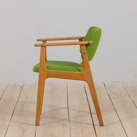 21203 Vintage Danish oak chair Attr. to Erik Kirkegaard, Denmark 1960s.-4 Vintage Danish oak chair Attr