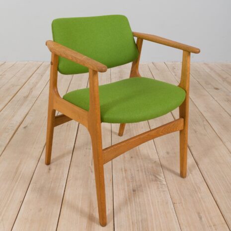 21203 Vintage Danish oak chair Attr. to Erik Kirkegaard, Denmark 1960s.-8 Vintage Danish oak chair Attr