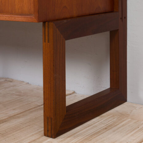 21246 Wolnostojąca szafka wisząca Royal Cadovius z 2 szafkami i 2 półkami chyba rozłożona na części do 21273-17 Free standing Royal Cadovius wall unit with cabinets and Shelves chyba rozlozone na czesci do scaled