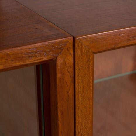 21246 Szafka wisząca wolnostojąca Royal Cadovius z 2 szafkami i 2 półkami chyba rozłożona na części do 21273-21 Free standing Royal Cadovius wall unit with cabinets and Shelves chyba rozlozone na czesci do scaled