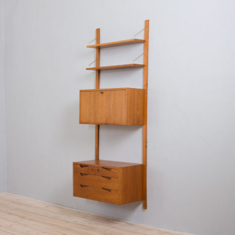 21272 Scandinavian mid century Rival wall unit in teak with a chest of drawers, secretary and 2 shelves, by Kjael Riis Brødrene Jåtog Møbelfabrikk-6 Scandinavian mid century Rival wall unit in teak with a chest of drawers secretary and shelves by Kjael Riis Brodrene Jatog Mobelfabrikk scaled