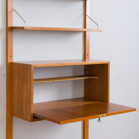 21272 Scandinavian mid century Rival wall unit in teak with a chest of drawers, secretary and 2 shelves, by Kjael Riis Brødrene Jåtog Møbelfabrikk-9 Scandinavian mid century Rival wall unit in teak with a chest of drawers secretary and shelves by Kjael Riis Brodrene Jatog Mobelfabrikk scaled