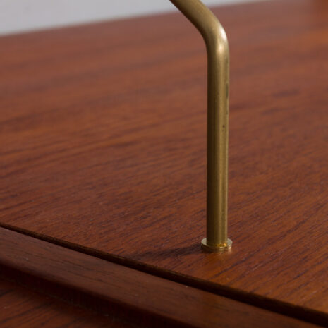 21302 Duńska modułowa szafka ścienna z biurkiem, szafką z przesuwanymi drzwiami i półką ekspozycyjną w stylu Sorensen Cadovius, lata 1960-13 Danish two bay modular wall unit with a desk sliding doors cabinet and a display shelf in Sorensen Cadovius style s scaled