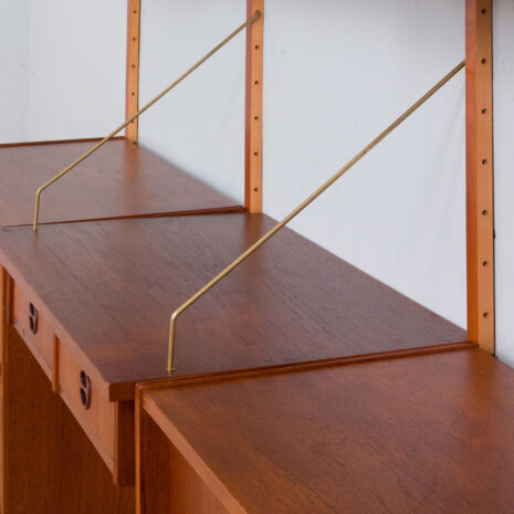 21305 vintage three bay teak wall unit with a desk and 4 cabinets and 5 shelves-19 vintage three bay teak wall unit with a desk and cabinets and shelves scaled