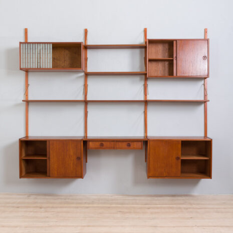 21305 vintage three bay teak wall unit with a desk and 4 cabinets and 5 shelves-6 vintage three bay teak wall unit with a desk and cabinets and shelves scaled