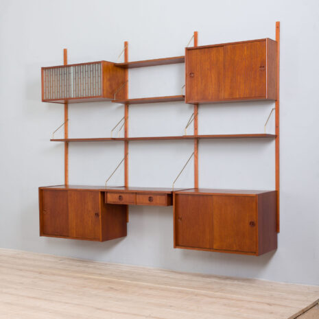 21305 vintage three bay teak wall unit with a desk and 4 cabinets and 5 shelves-7 vintage three bay teak wall unit with a desk and cabinets and shelves scaled