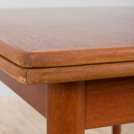 Danish Extendable Teak Dining Table by Willy Sigh for H. Sigh _ Søn Møbelfabrik, 1960s(3) Danish Extendable Teak Dining Table by Willy Sigh for H