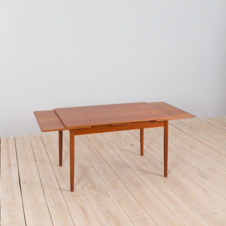 Danish Extendable Teak Dining Table by Willy Sigh for H. Sigh _ Søn Møbelfabrik, 1960s(8) Danish Extendable Teak Dining Table by Willy Sigh for H