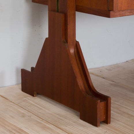 21154 ex21126 Italian free standing wall unit or room divider with a desk in the style of Vittorio Dassi -17 ex Italian free standing wall unit or room divider with a desk in the style of Vittorio Dassi scaled