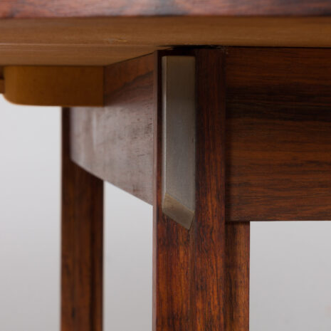 21226 Italian mid century round extension dining table in Rosewood by Stildomus-5 Italian mid century round extension dining table in Rosewood by Stildomus scaled