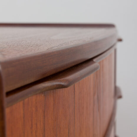 21329 mid century modern Wide Danish Dresser in teak-8 mid century modern Wide Danish Dresser in teak scaled