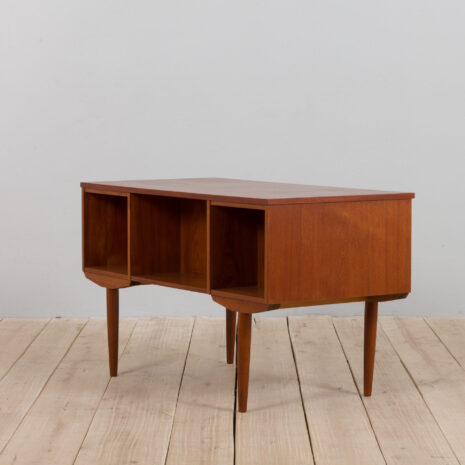 21336 Danish teak desk with 6 drawers -5 Danish teak desk with drawers scaled