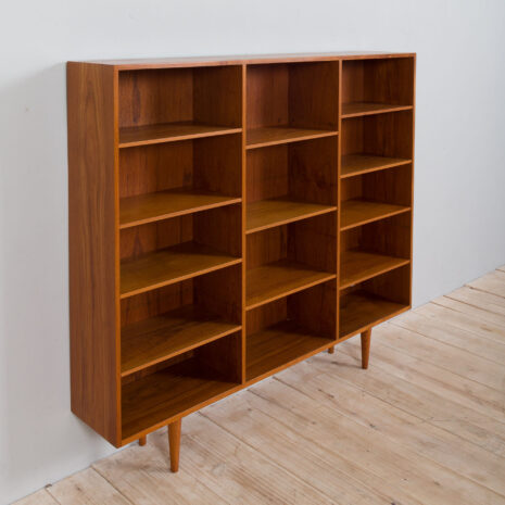 21339 Regał Borge Mogensen z jasnego drewna tekowego, Dania 1960-6 Borge Mogensen bookcase in light teak Denmark s scaled