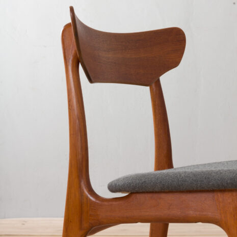 21340 Set of 4 Danish dining chairs in gray wool upholstery-15 Set of Danish dining chairs in gray wool upholstery scaled