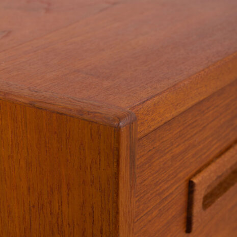 21343 Duńska komoda z szufladami-10 Danish chest of drawers scaled