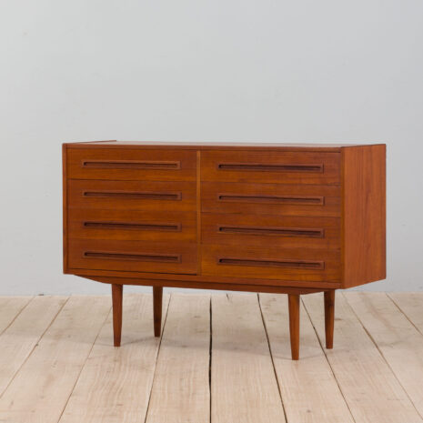 21343 Duńska komoda z szufladami-2 Danish chest of drawers scaled