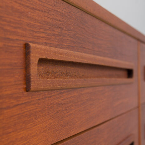 21343 Duńska komoda z szufladami-9 Danish chest of drawers scaled