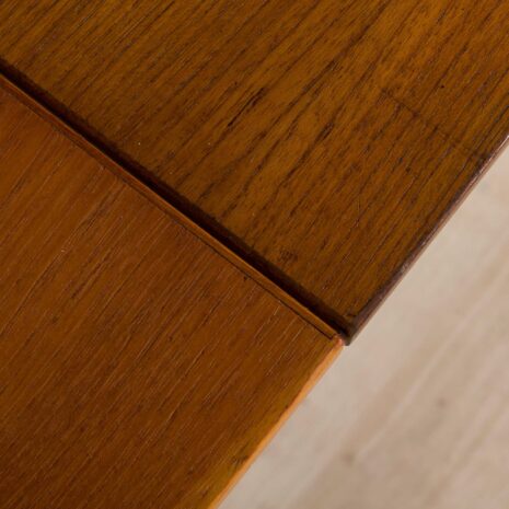 21394 Duńska szafka ścienna z drewna tekowego z połowy wieku z półką na czasopisma i szklaną szafką 1960-70s-11 Danish mid century teak wall unit with magazine shelf and glass cabinet s scaled