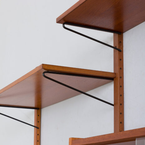 21394 Duńska szafka ścienna z drewna tekowego z połowy wieku z półką na czasopisma i szklaną szafką 1960-70s-7 Danish mid century teak wall unit with magazine shelf and glass cabinet s scaled