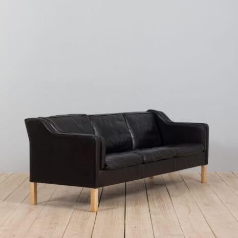 21398 Black leather sofa-6 Black leather sofa scaled