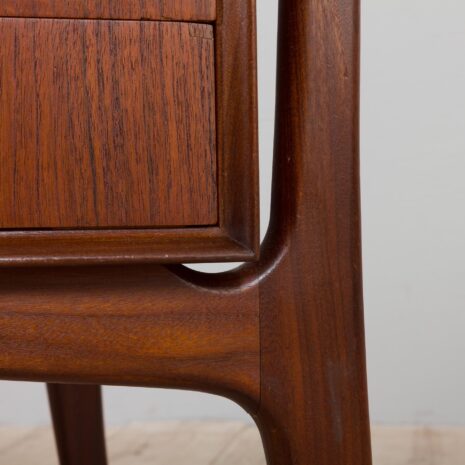 21334 Biurko z drewna tekowego projektu Svenda Aage Madsena dla H.P. Hansen, Dania 1960 -15 Teak Desk By Svend Aage Madsen For H