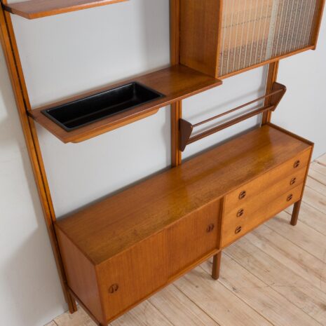 21406 Unité murale norvégienne en teck avec jardinière, 1970-17 Norwegian wall unit in teak with planter s scaled